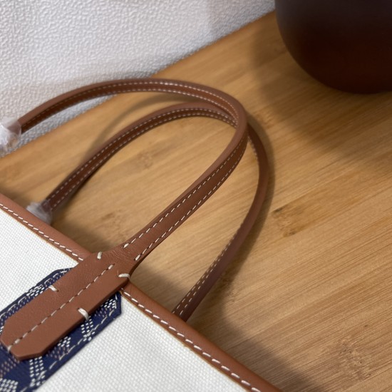 Saint Louis Pertuis  tote bag