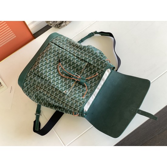 Goyard Alpin backpack size: 39x32x15.5cm