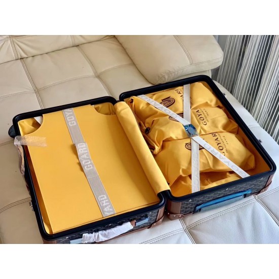 Bourget 20” Trolley Case。50 cm x 24 cm x 36 cm