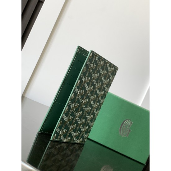 Grenelle Passport Folder