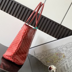 Artois Medium Zipper Tote Bag