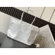 Artois Medium Zipper Tote Bag