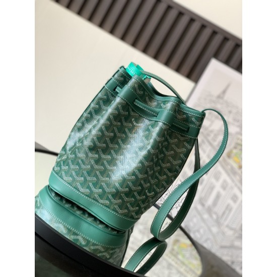 Petit Flot Bucket Bag