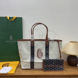 Saint Louis Pertuis  tote bag