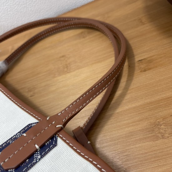 Saint Louis Pertuis  tote bag