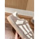 Skateboard shoes
