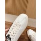 Skateboard shoes