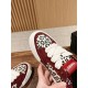 Skateboard shoes