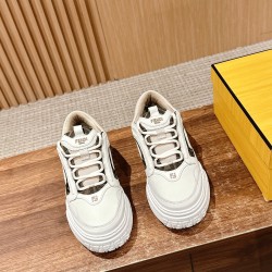 skate shoes