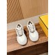 skate shoes
