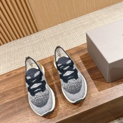 Men ports shoes