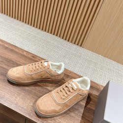 Men ports shoes