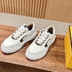 skate shoes