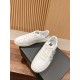 Skateboard shoes