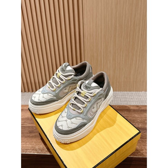 skate shoes