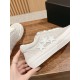 Skateboard shoes