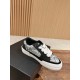 Skateboard shoes