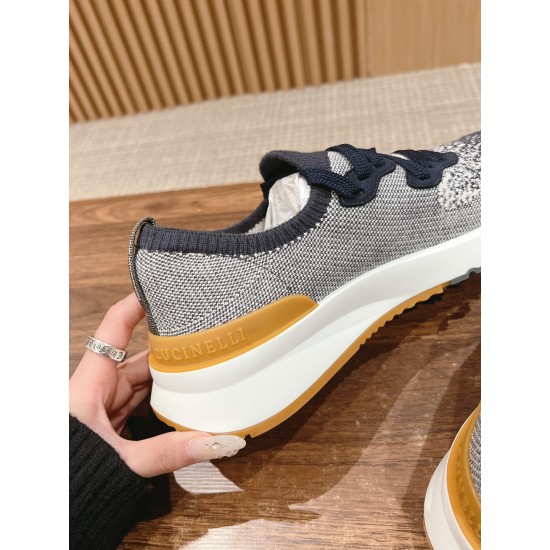 Men ports shoes