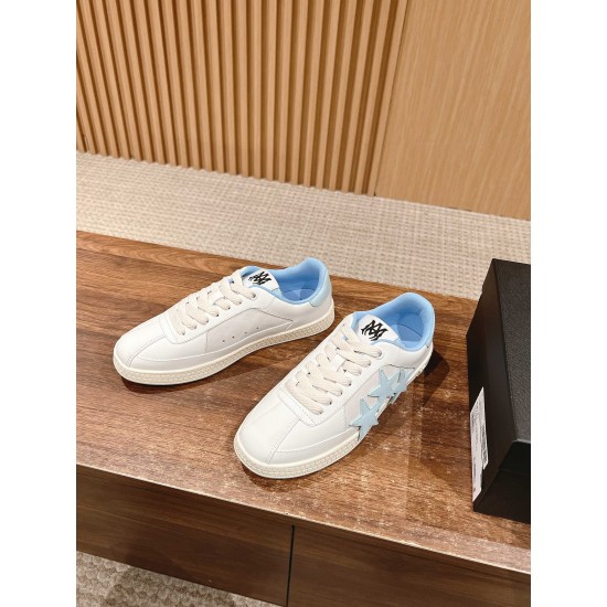 Skateboard shoes