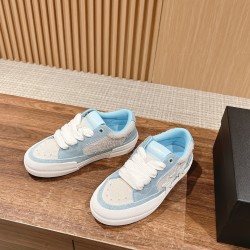 Skateboard shoes