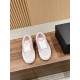 Skateboard shoes