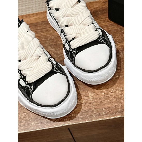 Leisure sports shoes bone shoes