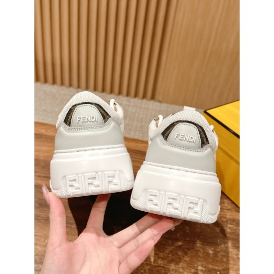 skate shoes