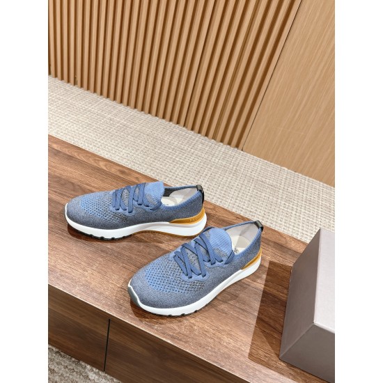 Men ports shoes