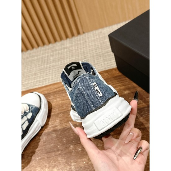 Leisure sports shoes bone shoes