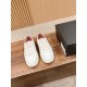 Skateboard shoes