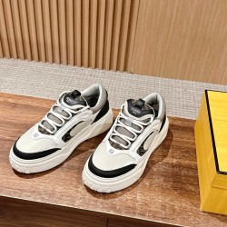 skate shoes
