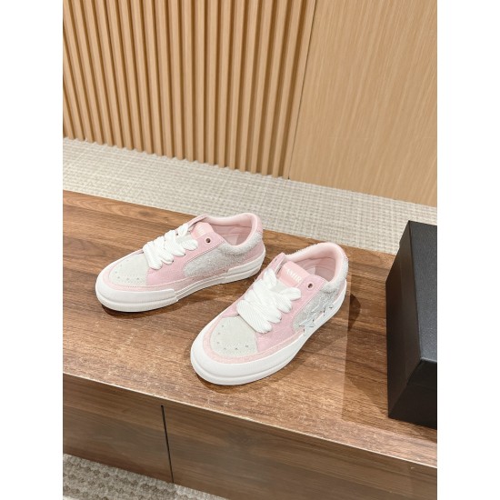 Skateboard shoes
