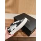 Skateboard shoes