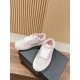 Skateboard shoes