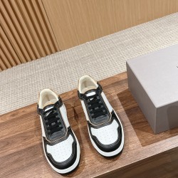 Men ports shoes