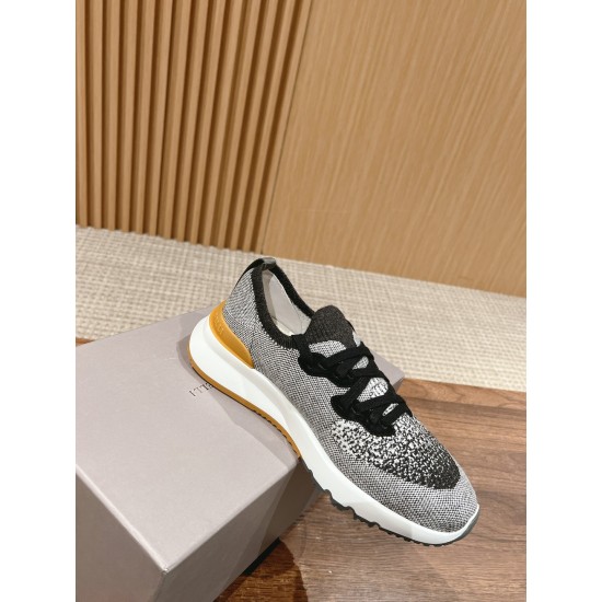 Men ports shoes