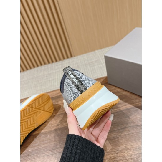 Men ports shoes