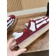 Skateboard shoes