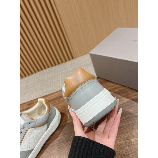 Men ports shoes