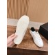 Skateboard shoes