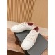 Skateboard shoes