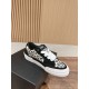 Skateboard shoes