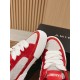 Skateboard shoes