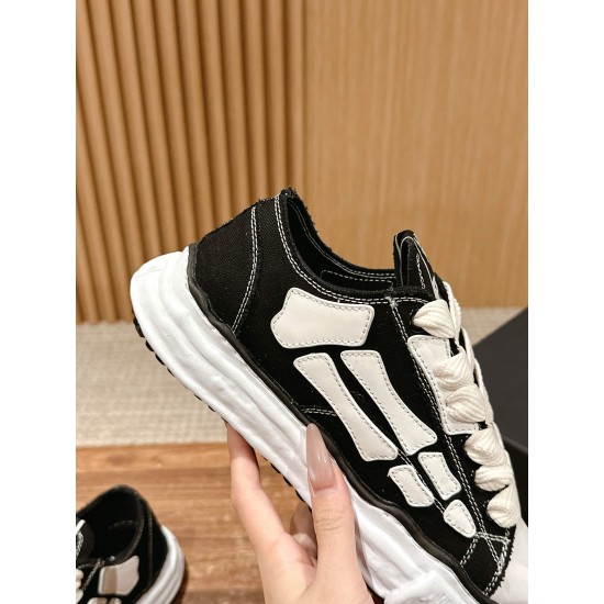 Leisure sports shoes bone shoes