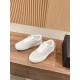 Skateboard shoes