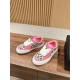 Skateboard shoes