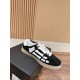 Skateboard shoes