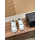 Leisure sports shoes bone shoes