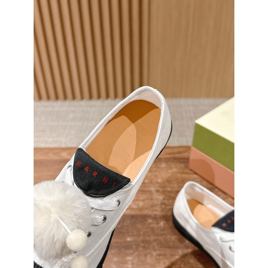 sneakers sneakers