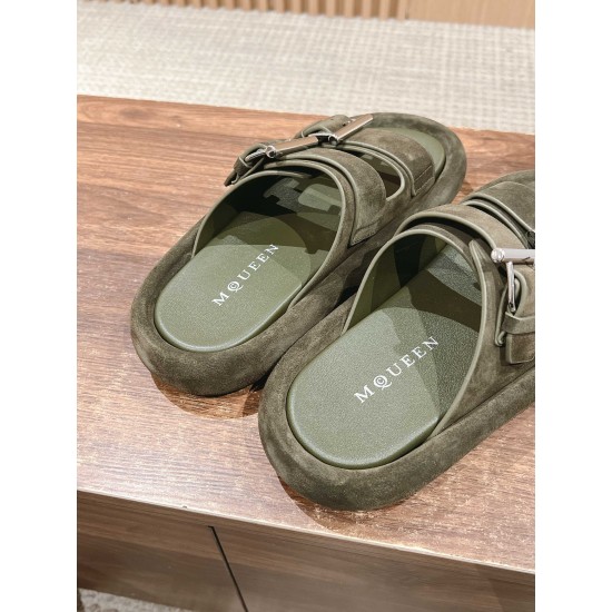 slippers